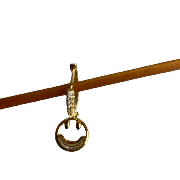 18K gold Plated Smiley Face Emoji Iced Zirconia Huggie Hoop Drop Hinge Earrings - Picture 5 of 9